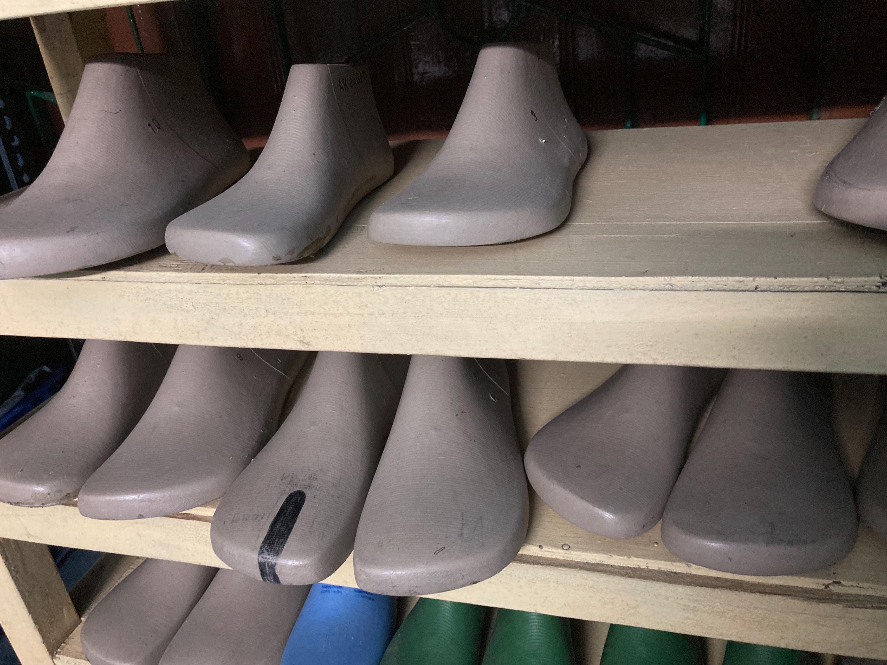 Custom Barefoot Shoe Lasts: Made-to-Order, All Sizes with extra wide toe box