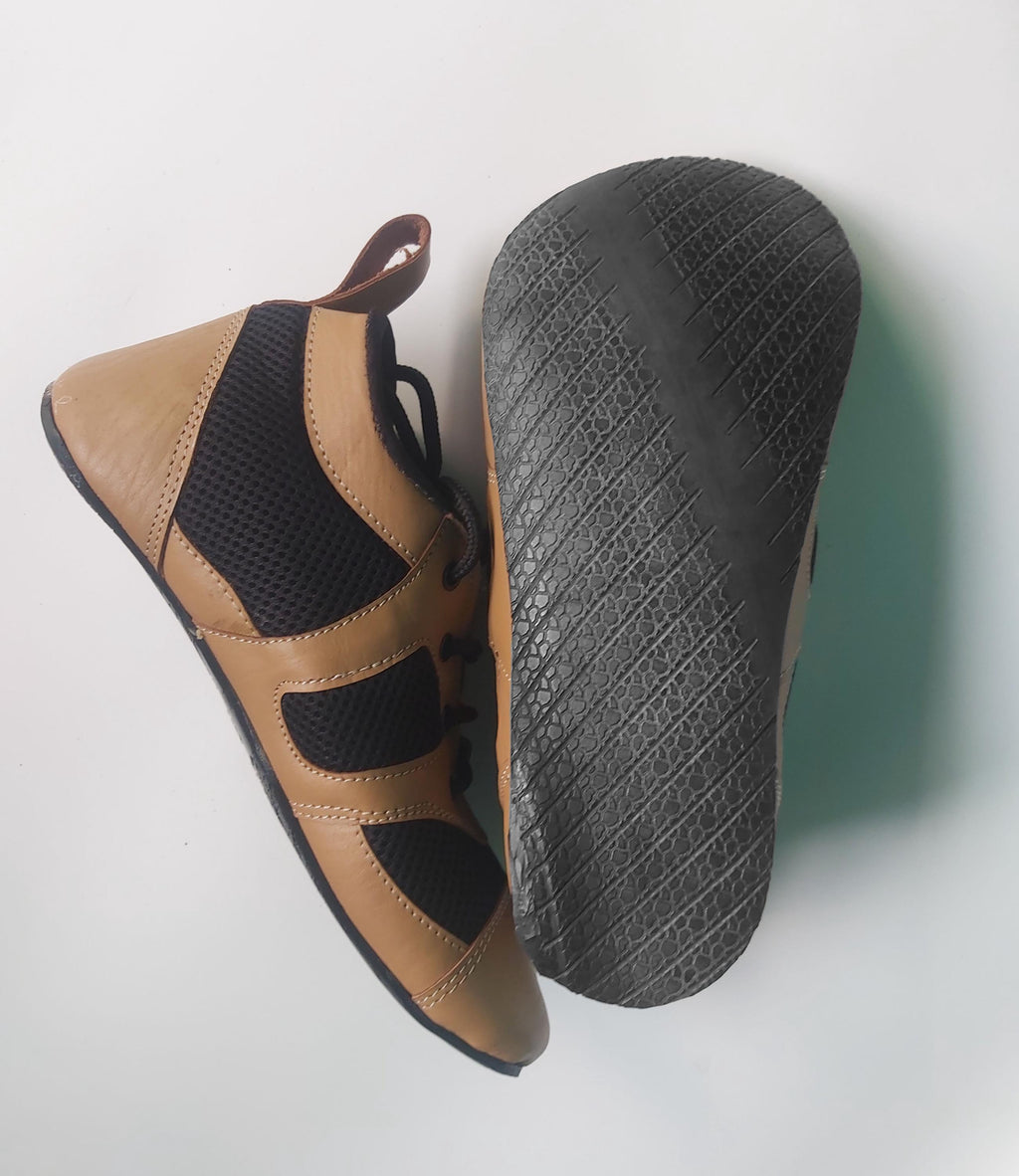 Handmade Leather & Mesh Barefoot Sneaker, Light Flexible Sole EU42