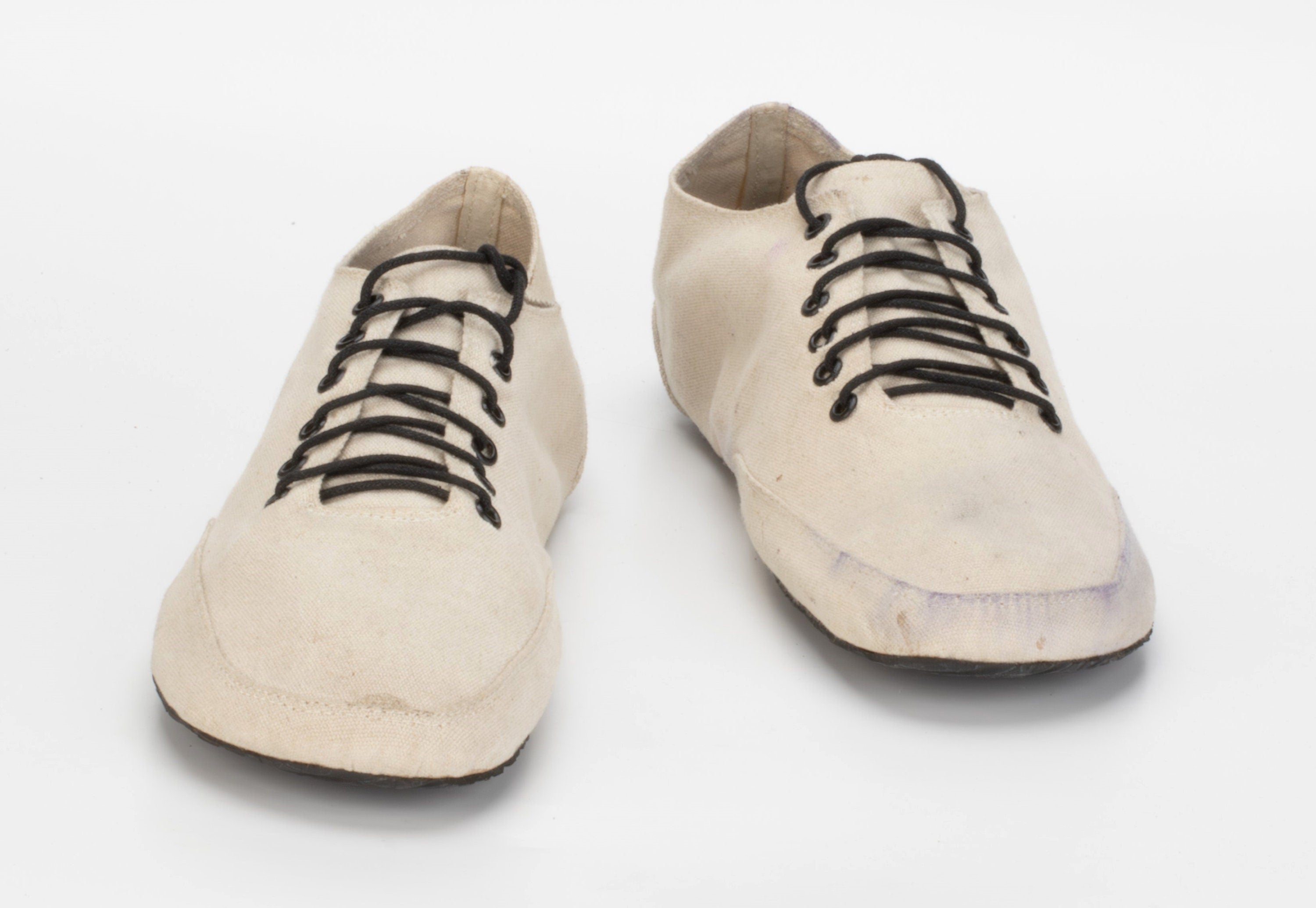 Canvas Barefoot Shoes: Upcycled Tire Sole, Soft Flexible Feel (UK9/EU43)