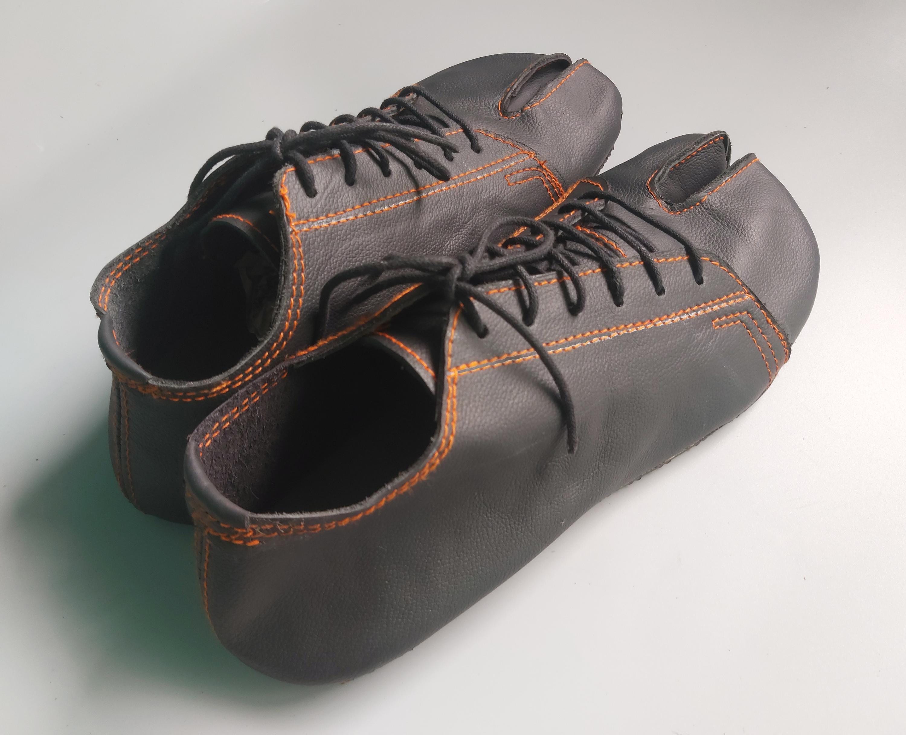 Handmade Leather Tabi Shoe: Custom Barefoot Split Toe
