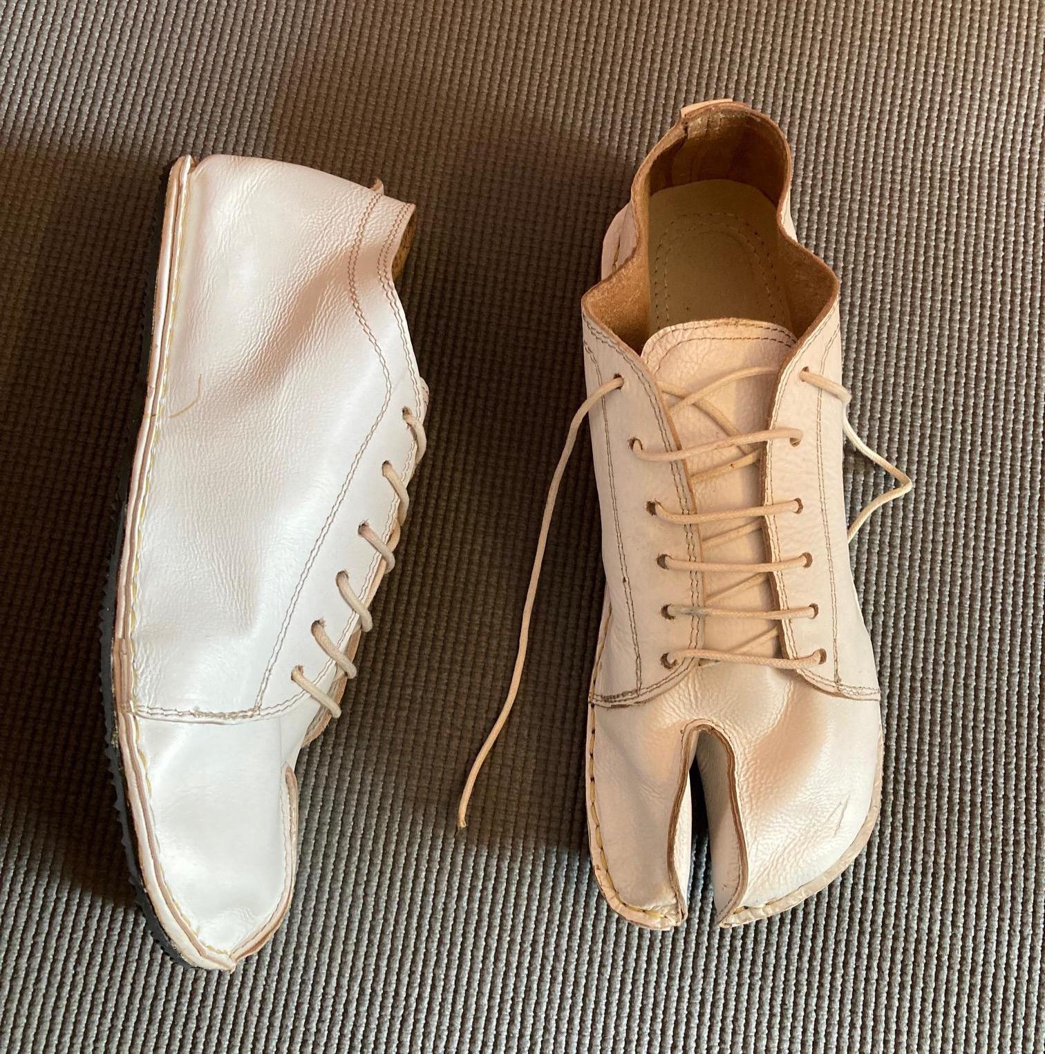 Handmade Leather Tabi Shoe: Custom Barefoot Split Toe