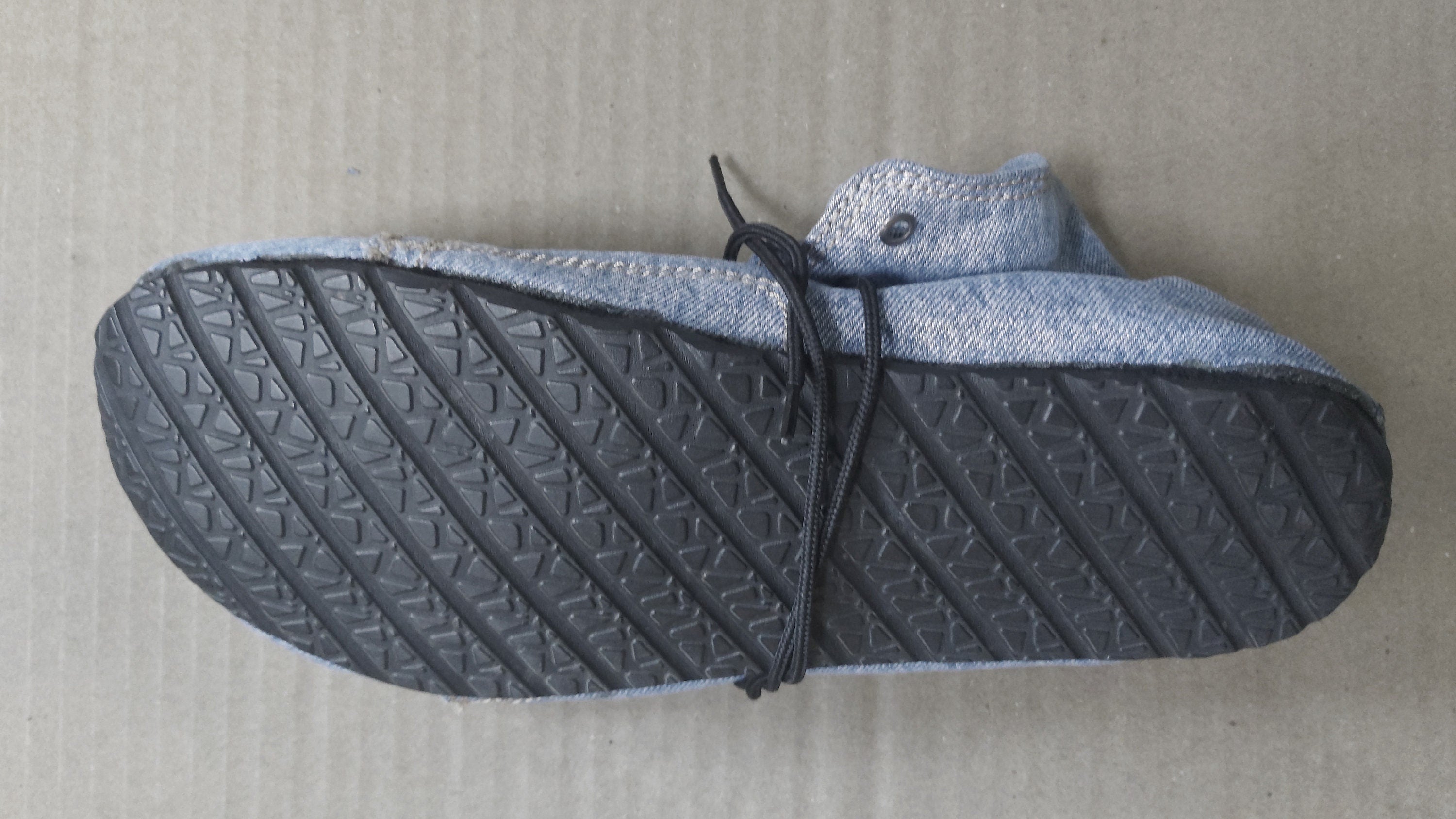 Flexible Barefoot Shoes Made with Upcycled Denim UK8/EU42/US9.5 I 5mm Tire Sole